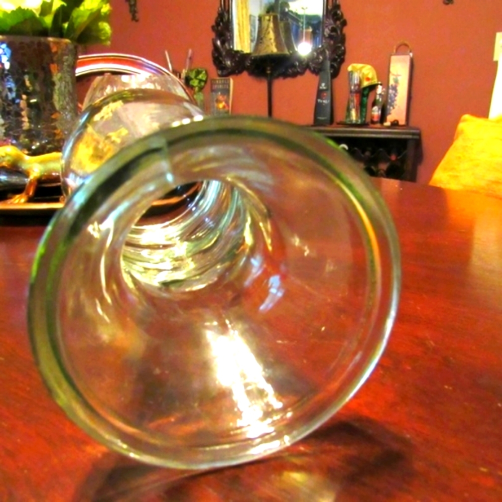 🌻 Fabulous Vintage Classic Clear Glass Juice Carafe - Picture 6 of 8